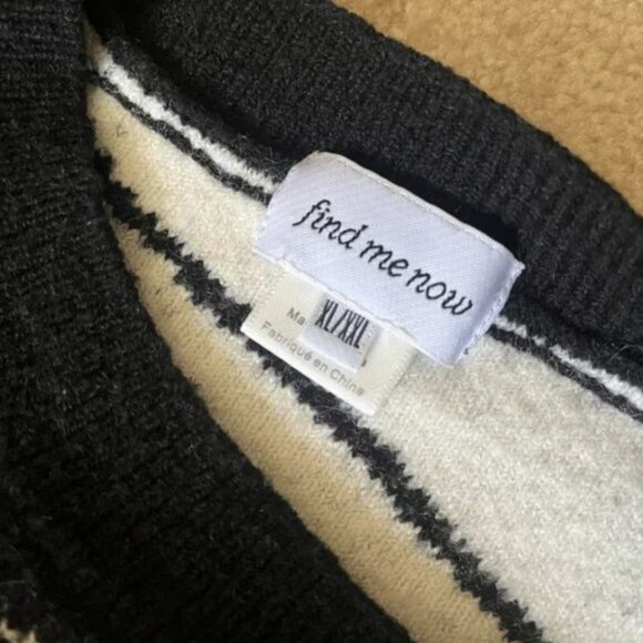 Black Spiral Sweater, Size Medium, Oversized Playful Knit for Fall, Black White - Picture 4 of 7